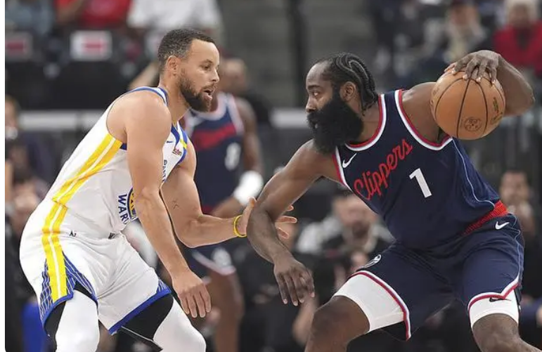 包含公牛不断突破！，库里连续十五场比赛得分超过比赛规则变更观众掌声雷动的词条-九游云游戏网页版