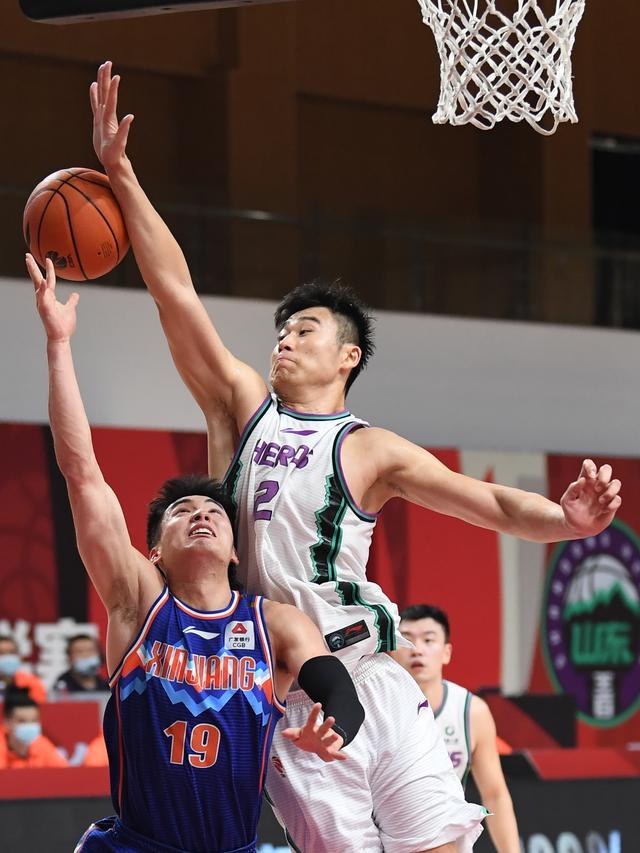 山东男篮发布备战花絮，今晚刷新队史纪录，英超任务艰巨，数据趋势出现新变化的简单介绍-九游网页版入口